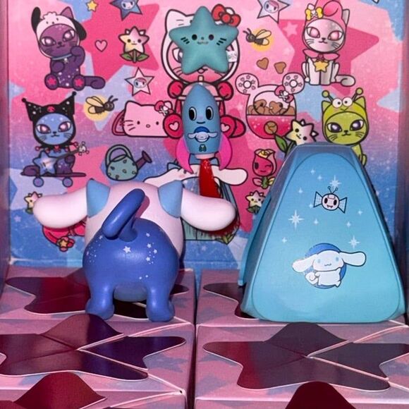 tokidoki Cinnamoroll x Sky Kitty: Galactic Cats x Hello Kitty & Friends Series - Picture 3 of 7